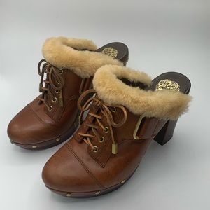 Vince Camuto fur lined clogs. Brown Size 9B/39